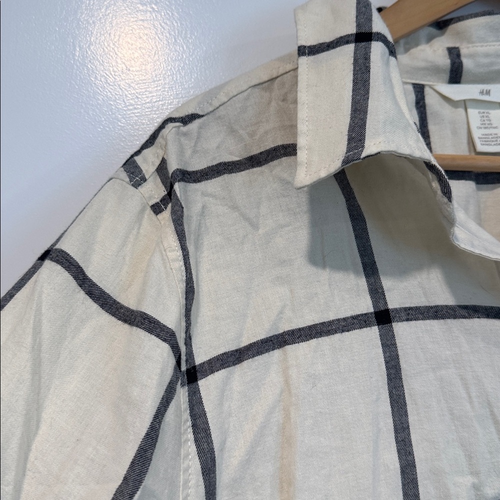 H&M Cream/black plaid cotton flannel Size XL - Picture 3 of 8